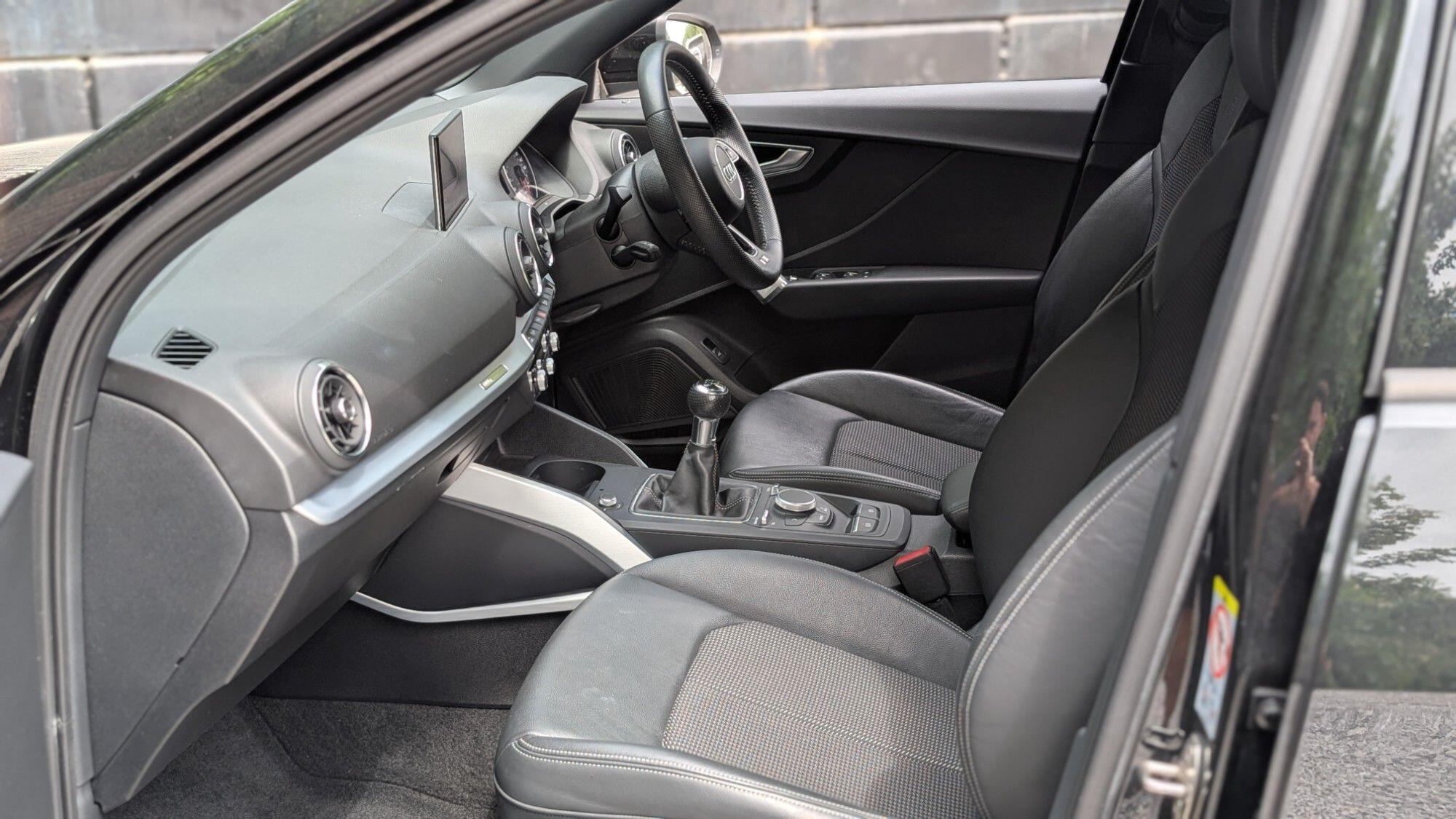 Audi Q2 view 12