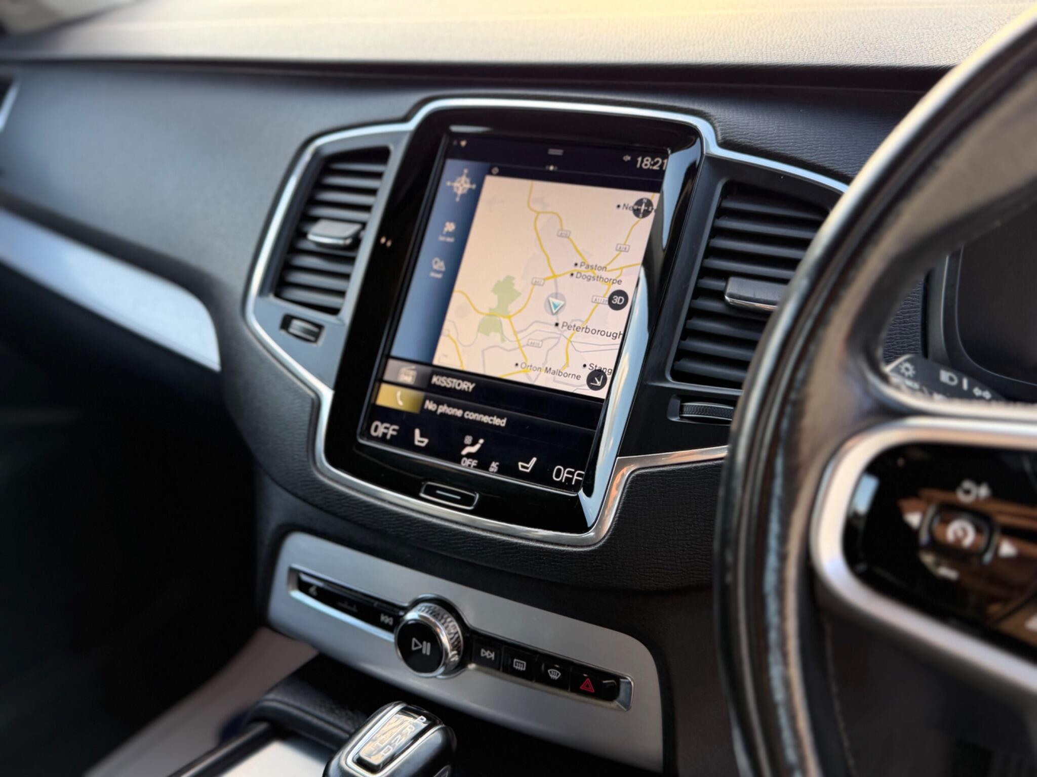Volvo XC90 view 37