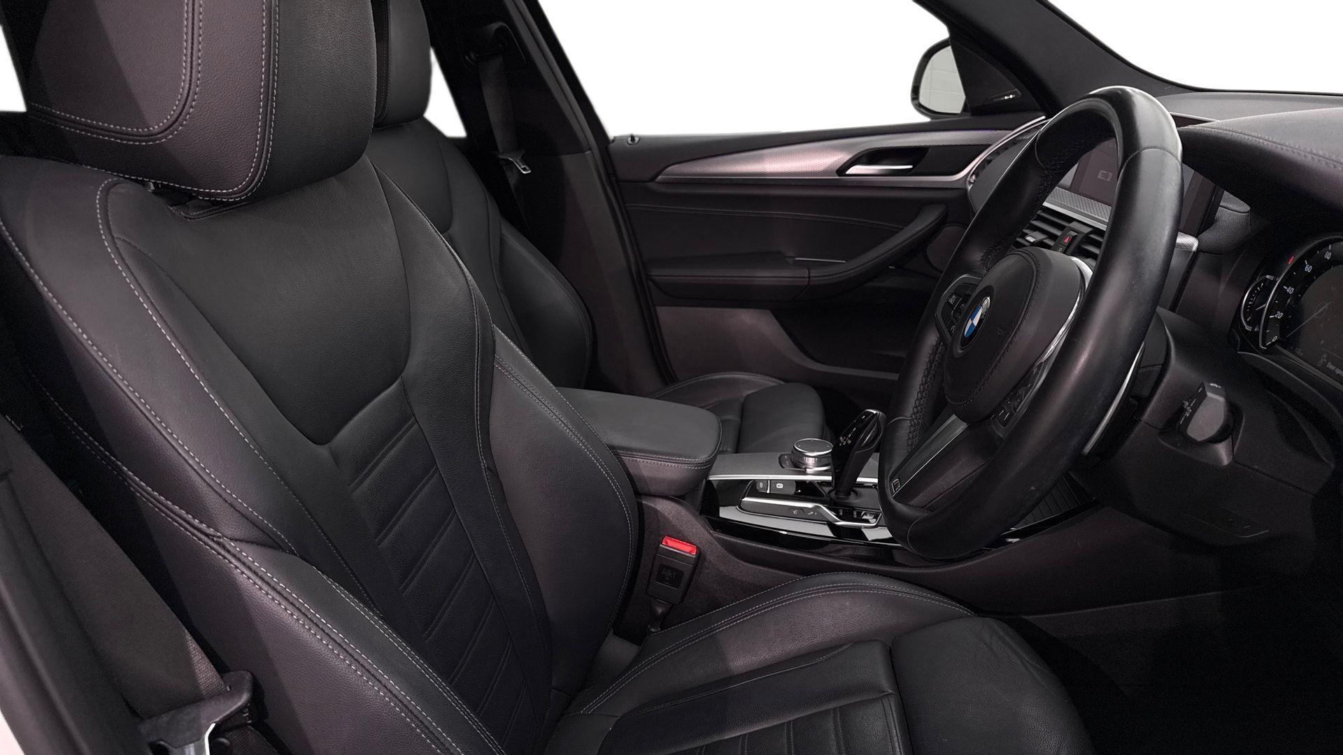 BMW X3 view 11
