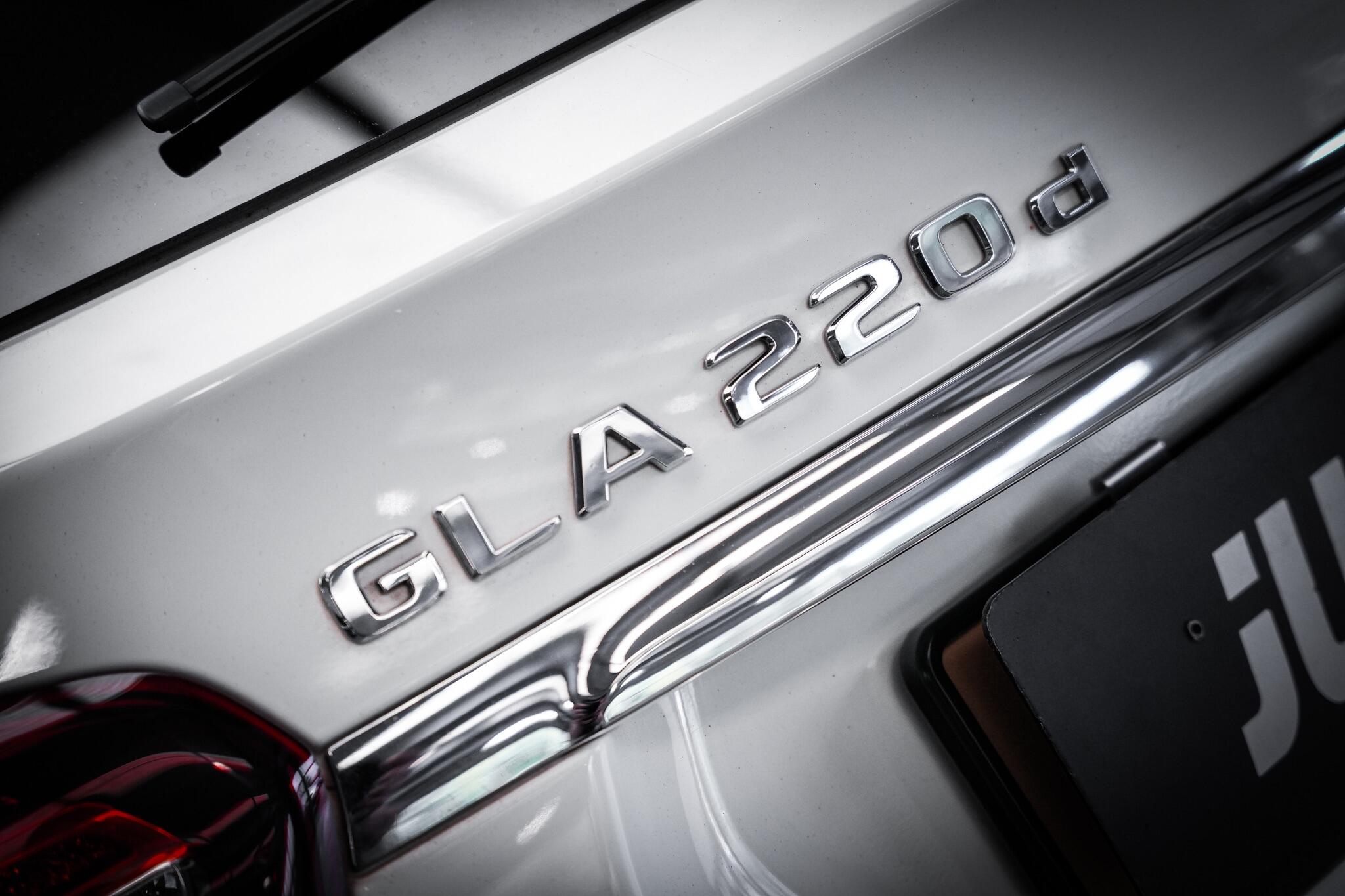 Mercedes-Benz Gla view 36