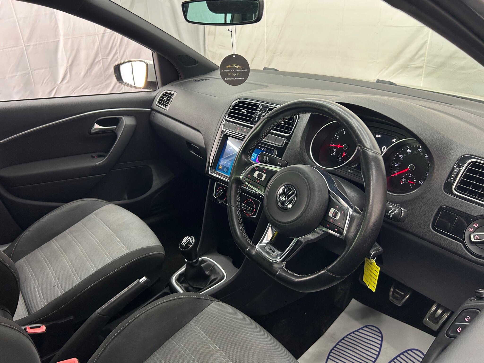 Volkswagen Polo view 13