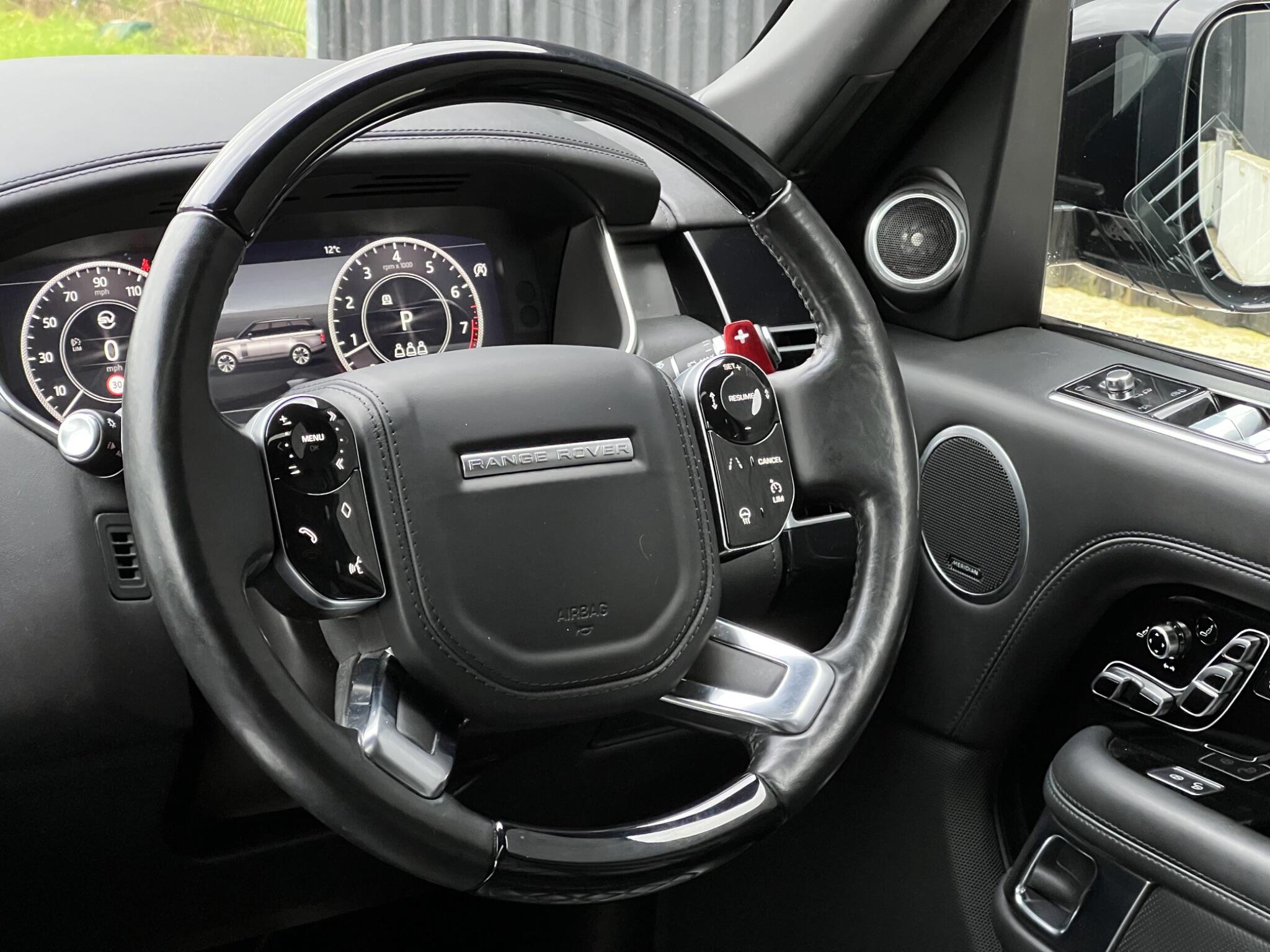 Land Rover Range Rover view 32
