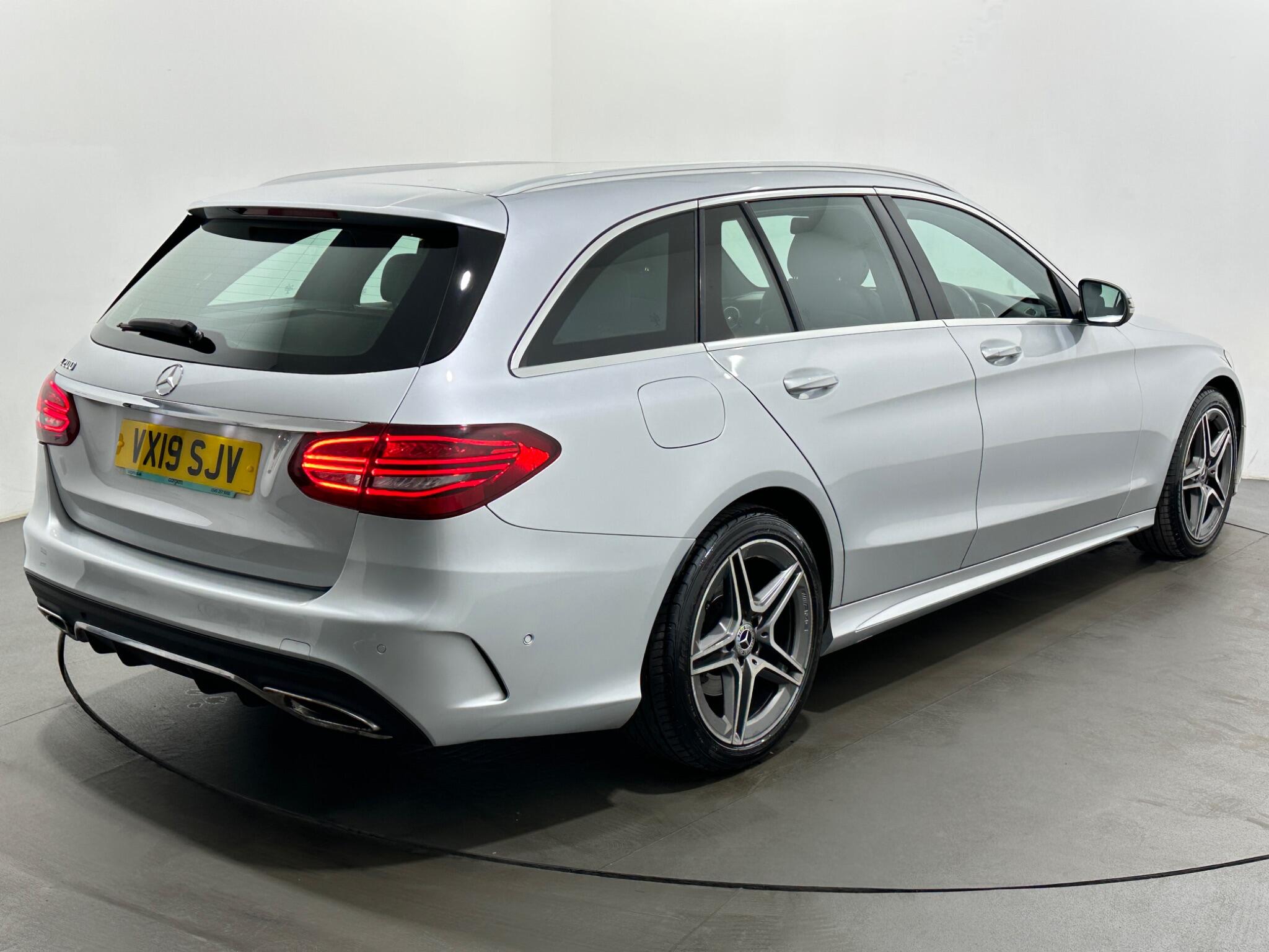 Mercedes-Benz C-Class view 53