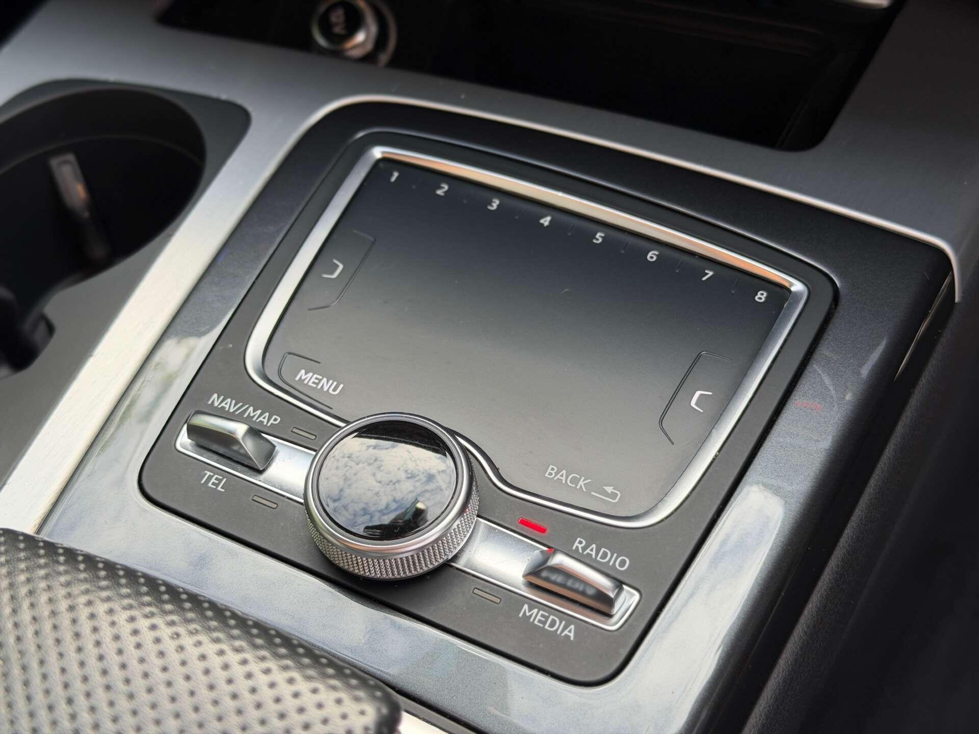 Audi Q7 view 37