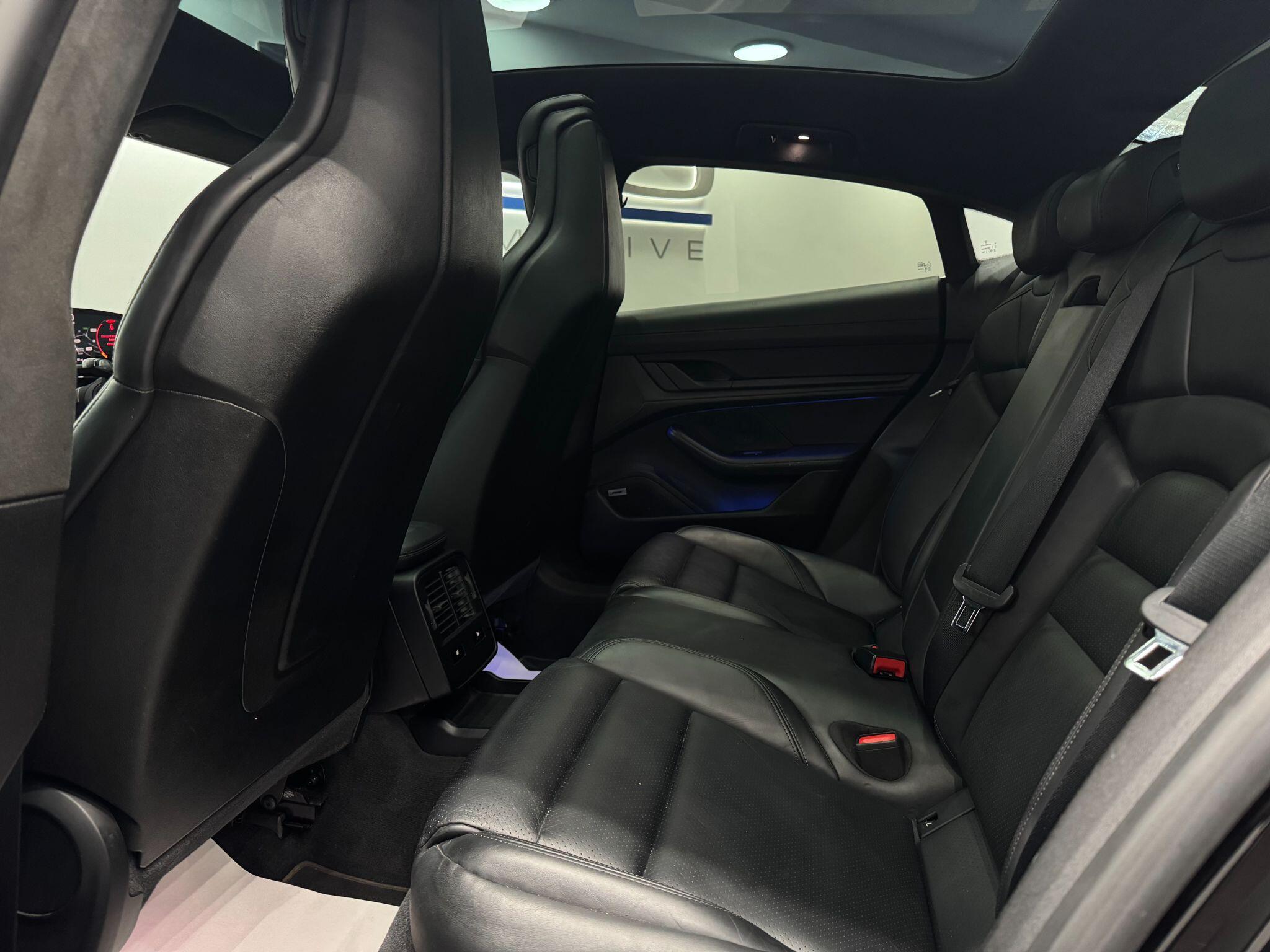 Porsche Taycan view 49