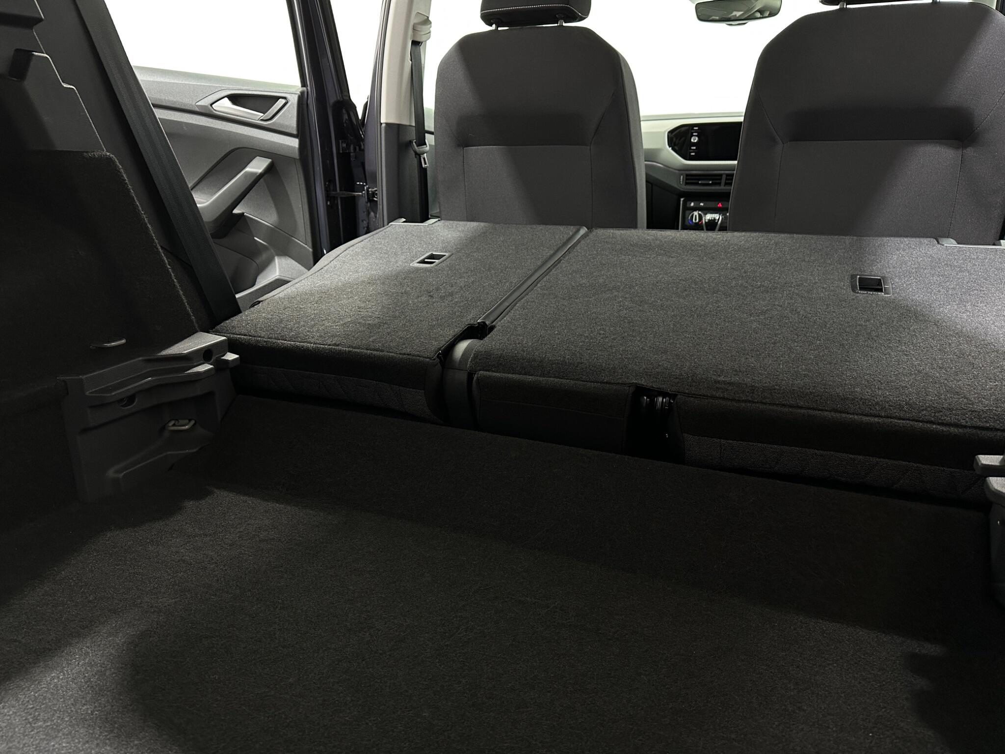 Volkswagen T-Cross view 44