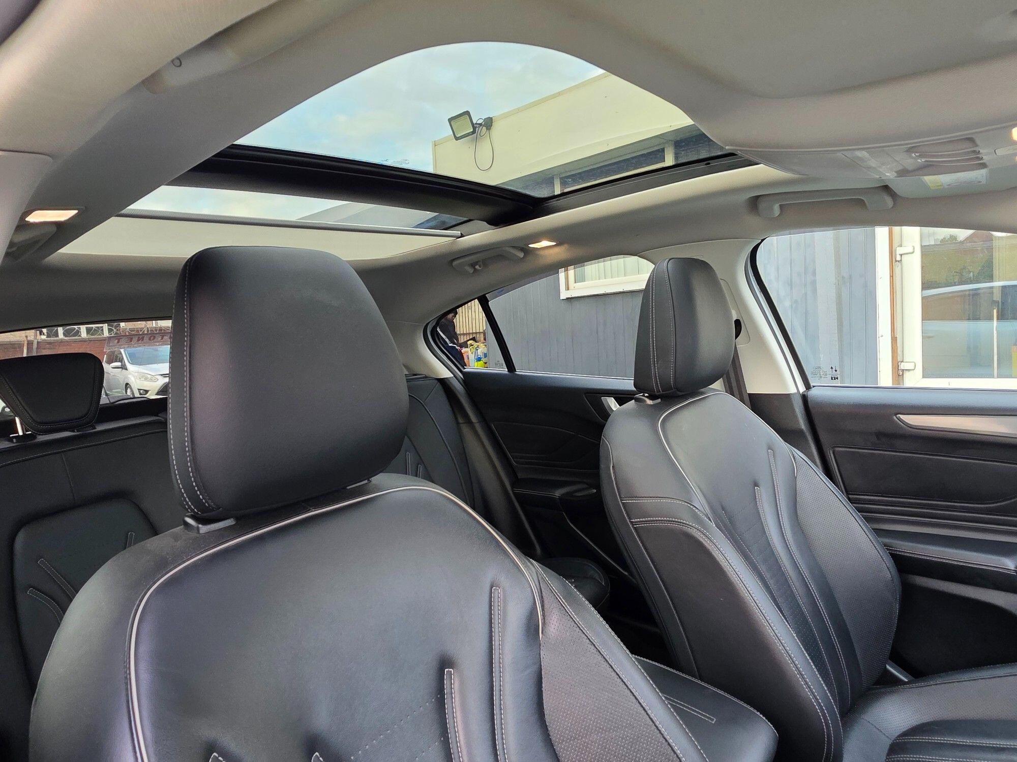 Ford Focus view 35