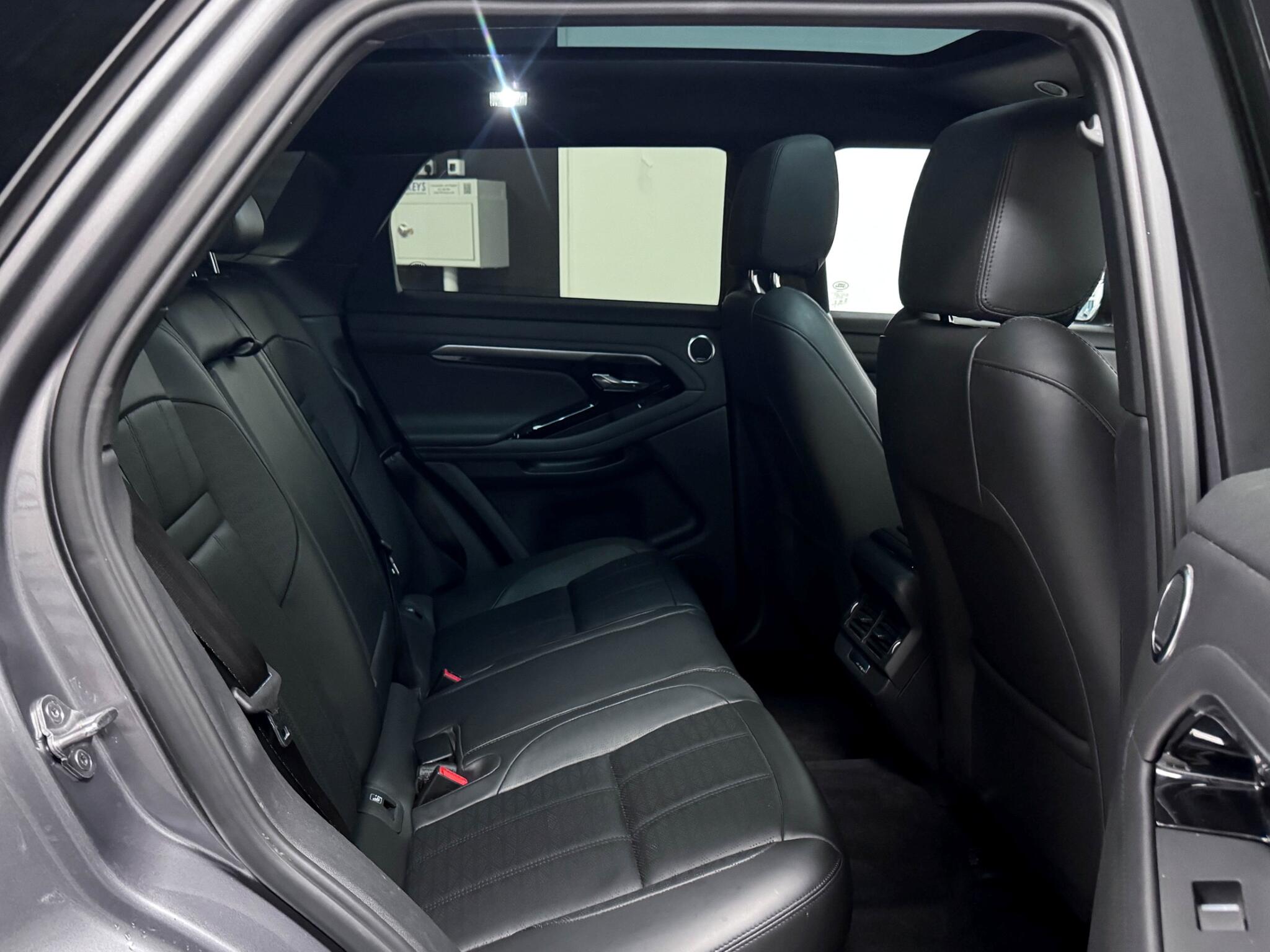 Land Rover Range Rover Evoque view 9