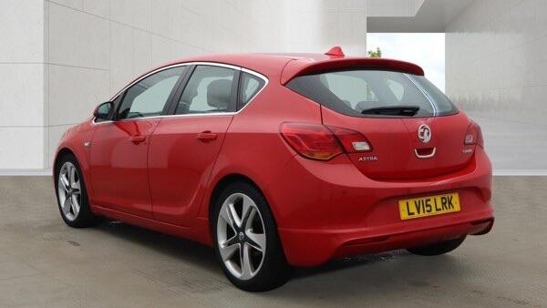 Vauxhall Astra view 3