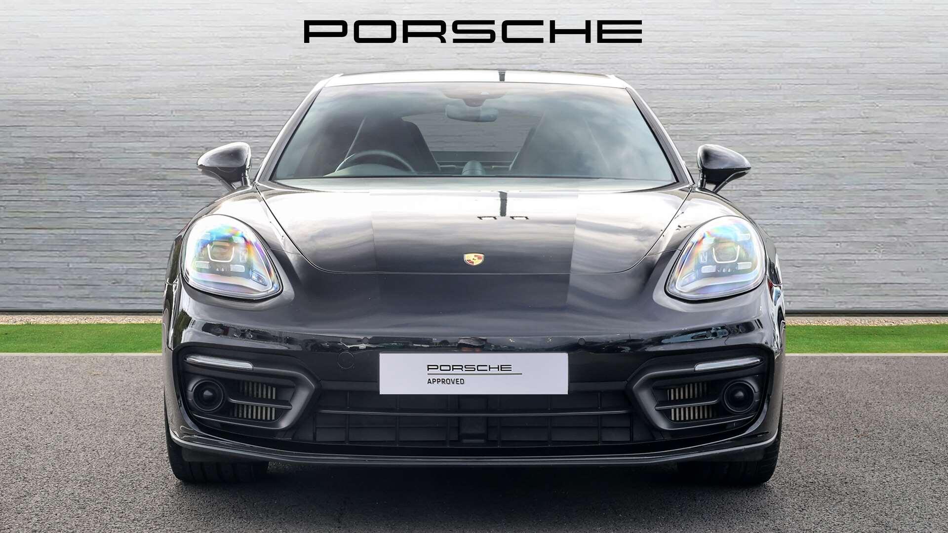 Porsche Panamera view 9