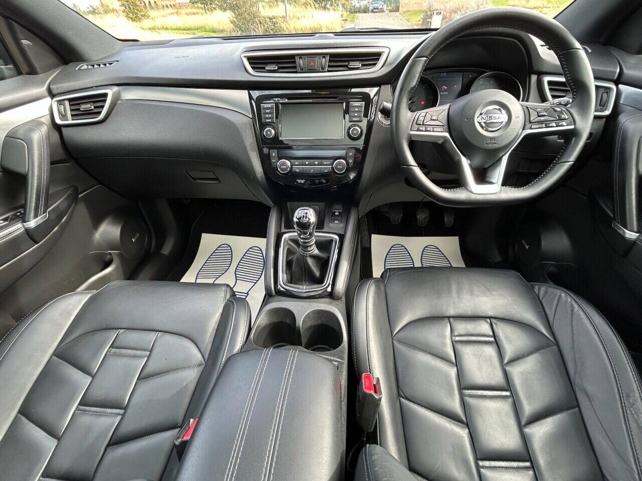 Nissan Qashqai view 25