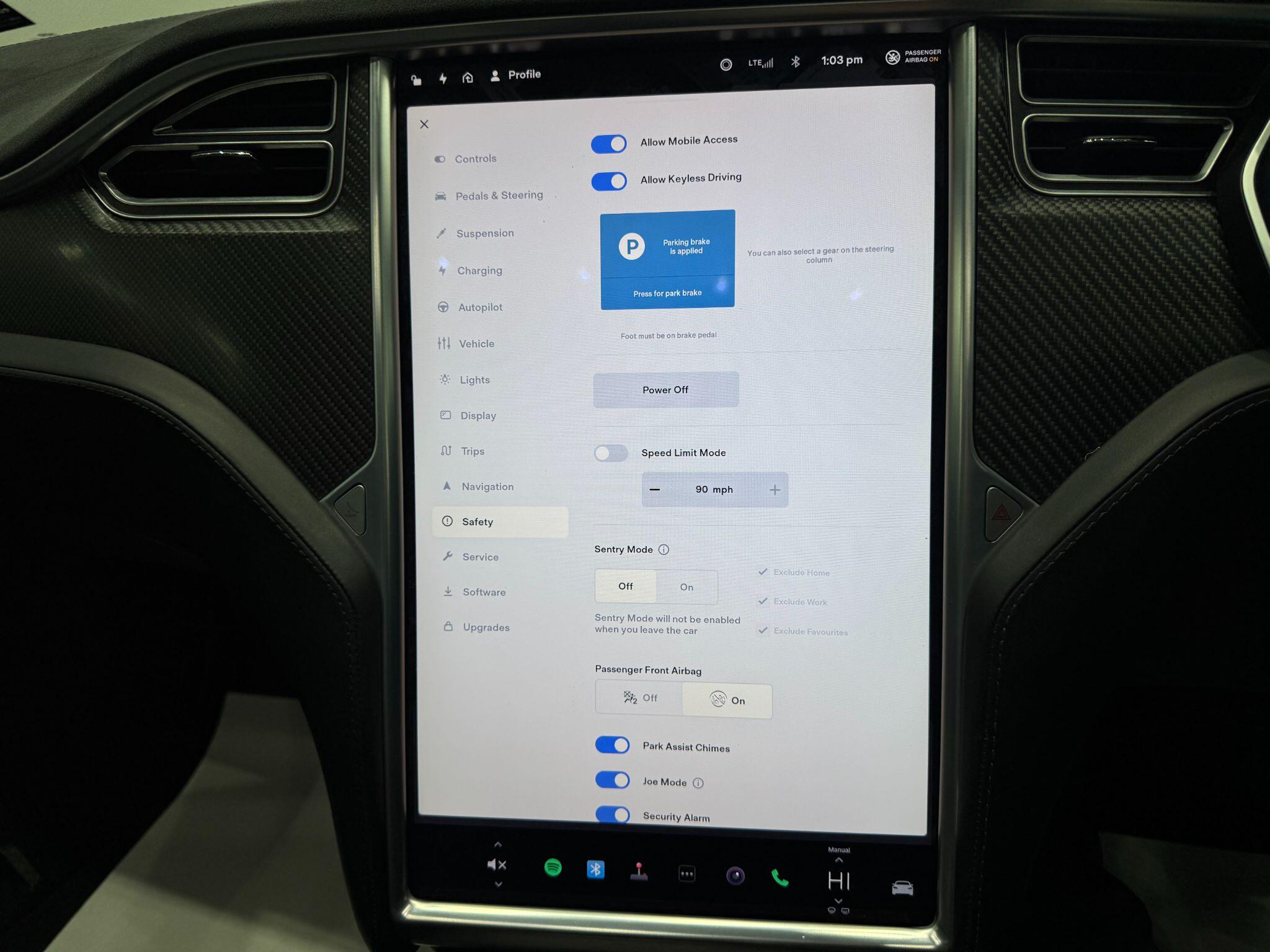 Tesla Model S view 42