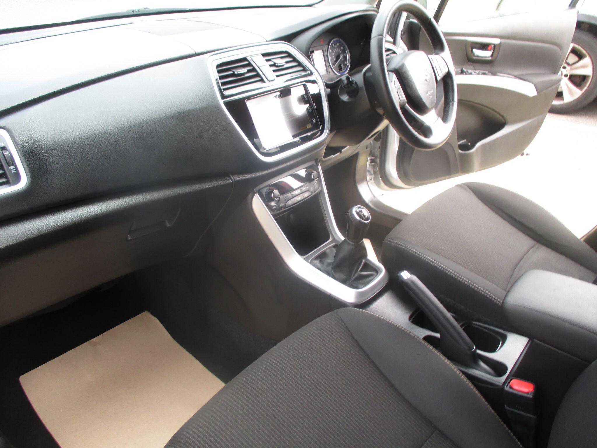 Suzuki SX4 S-Cross view 31