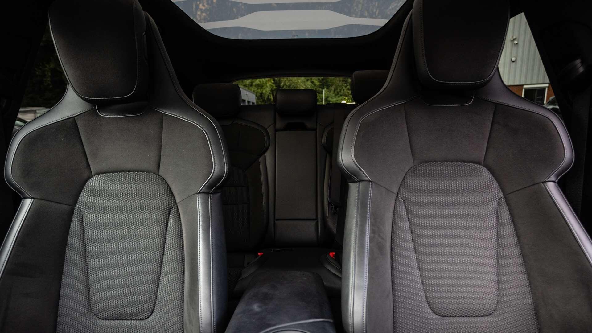 Porsche Taycan view 15