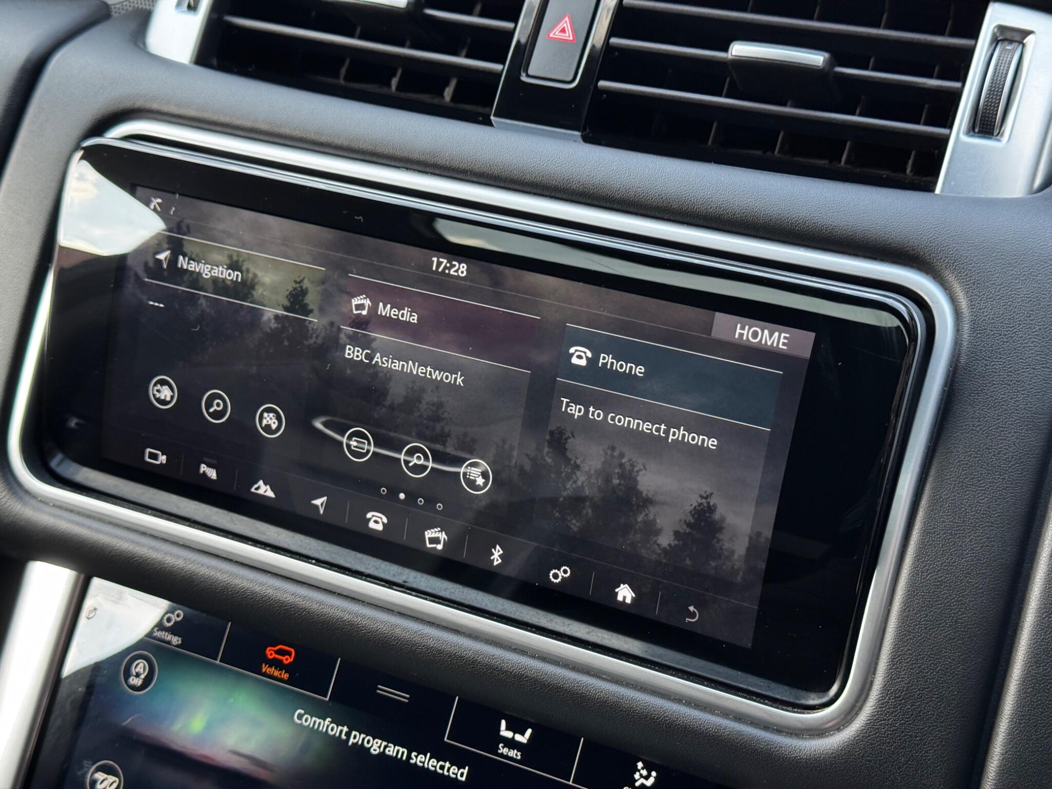 Land Rover Range Rover Sport view 36