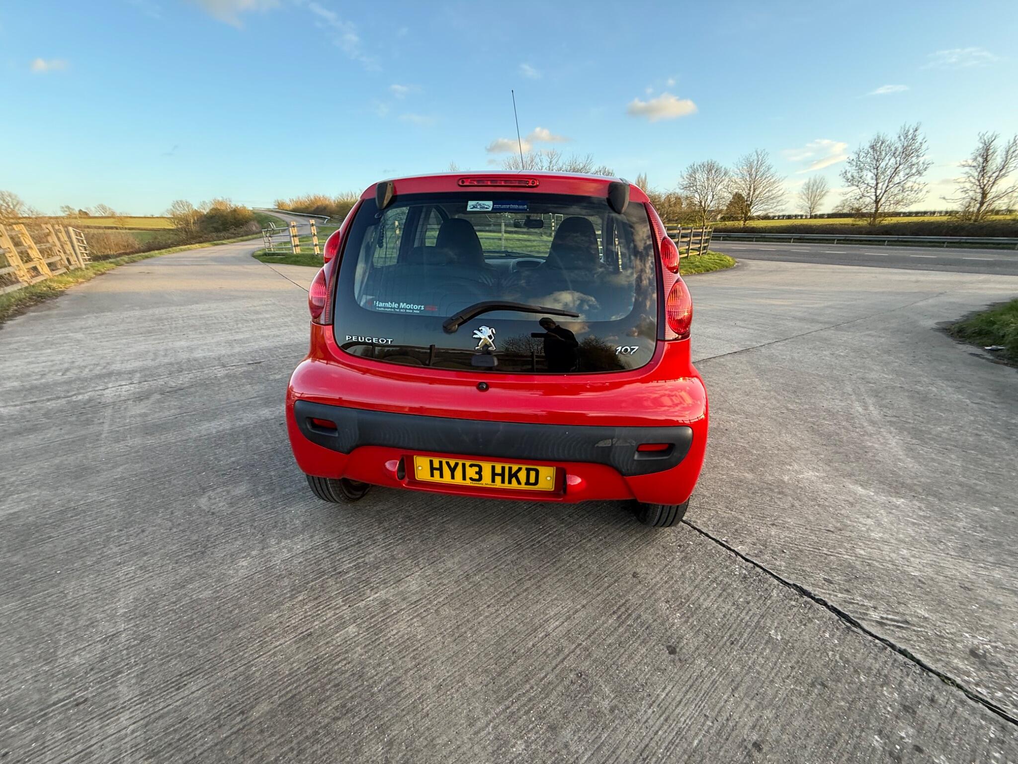 Peugeot 107 1.0 12V Active Euro 5 5dr — photo 20 of 86