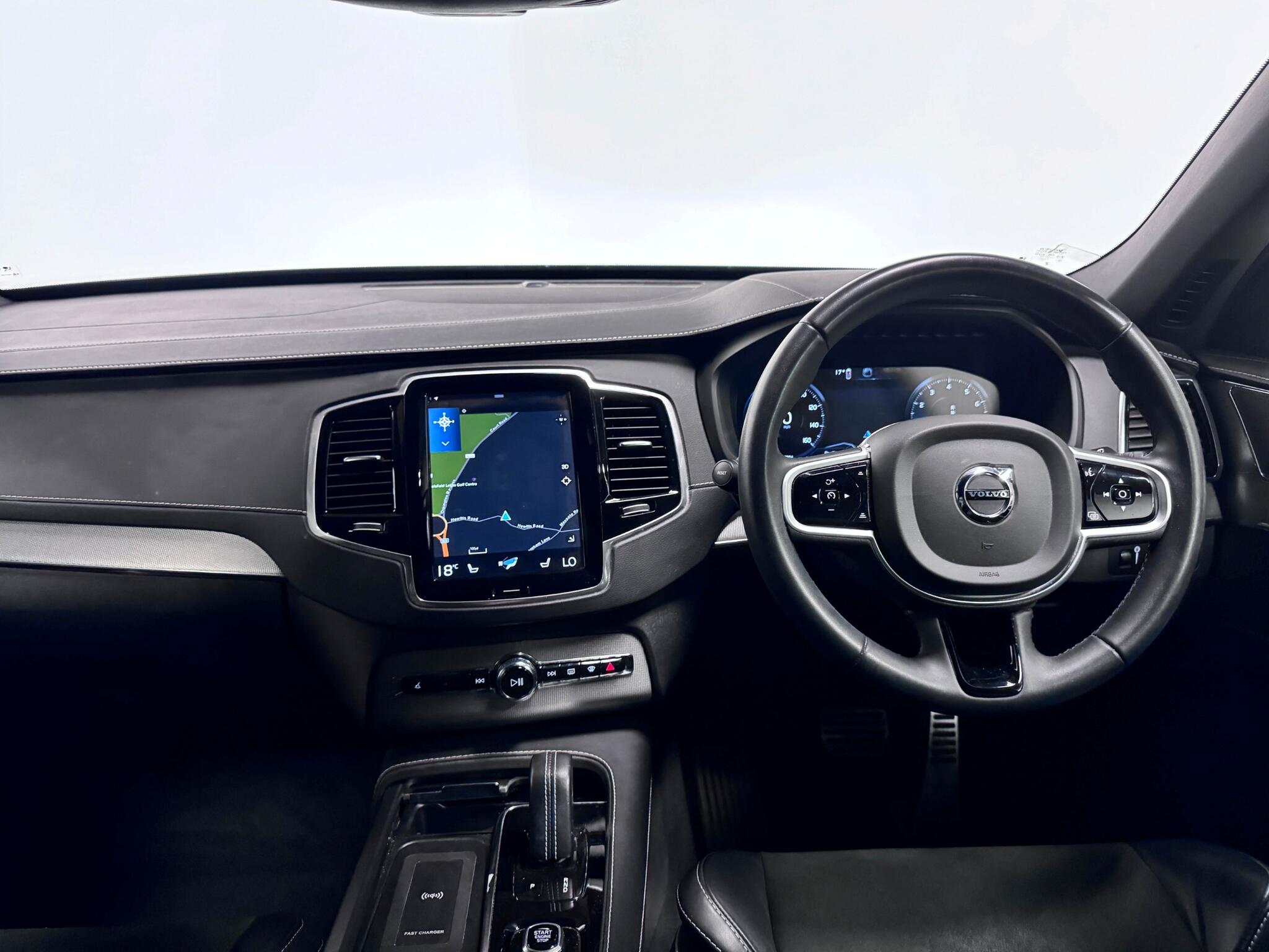 Volvo XC90 view 35