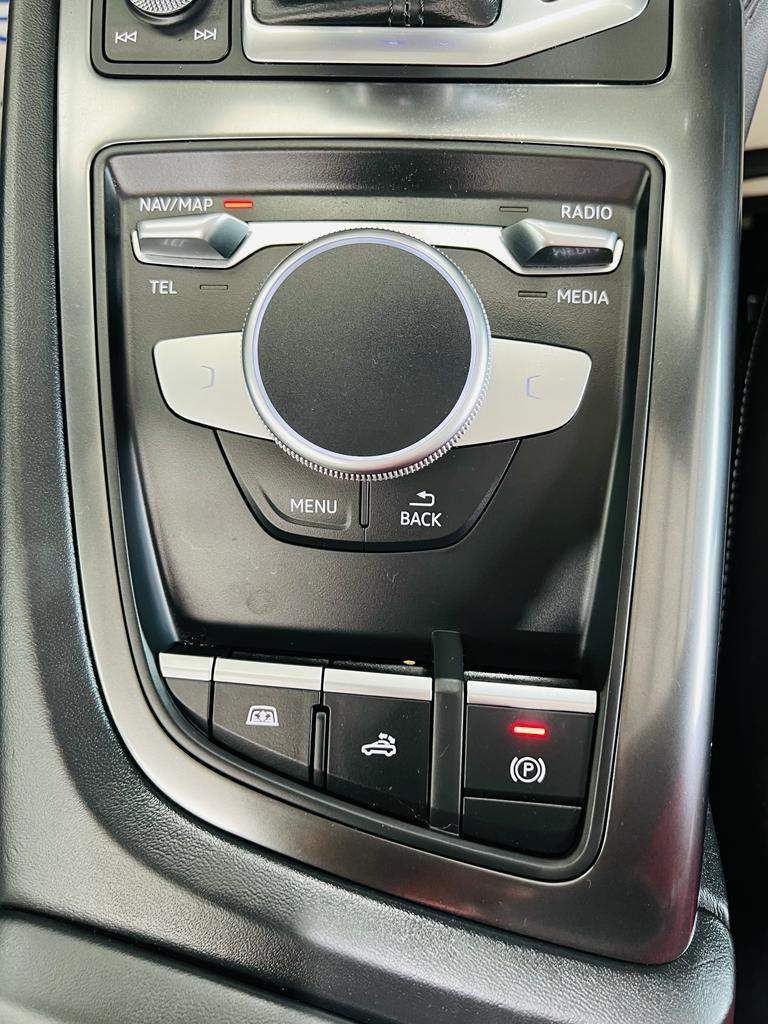 Audi R8 view 19