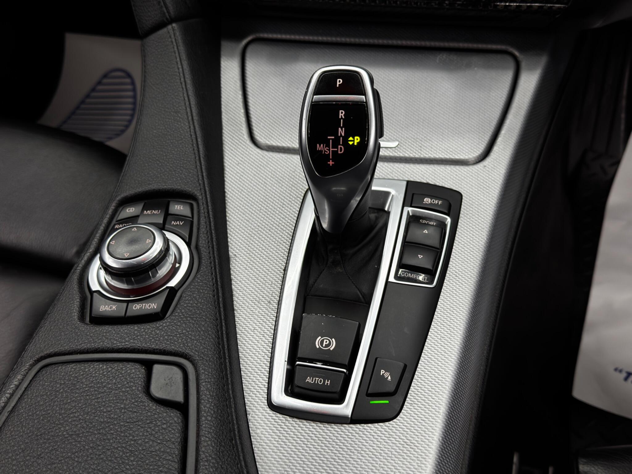 BMW 6 Series view 23
