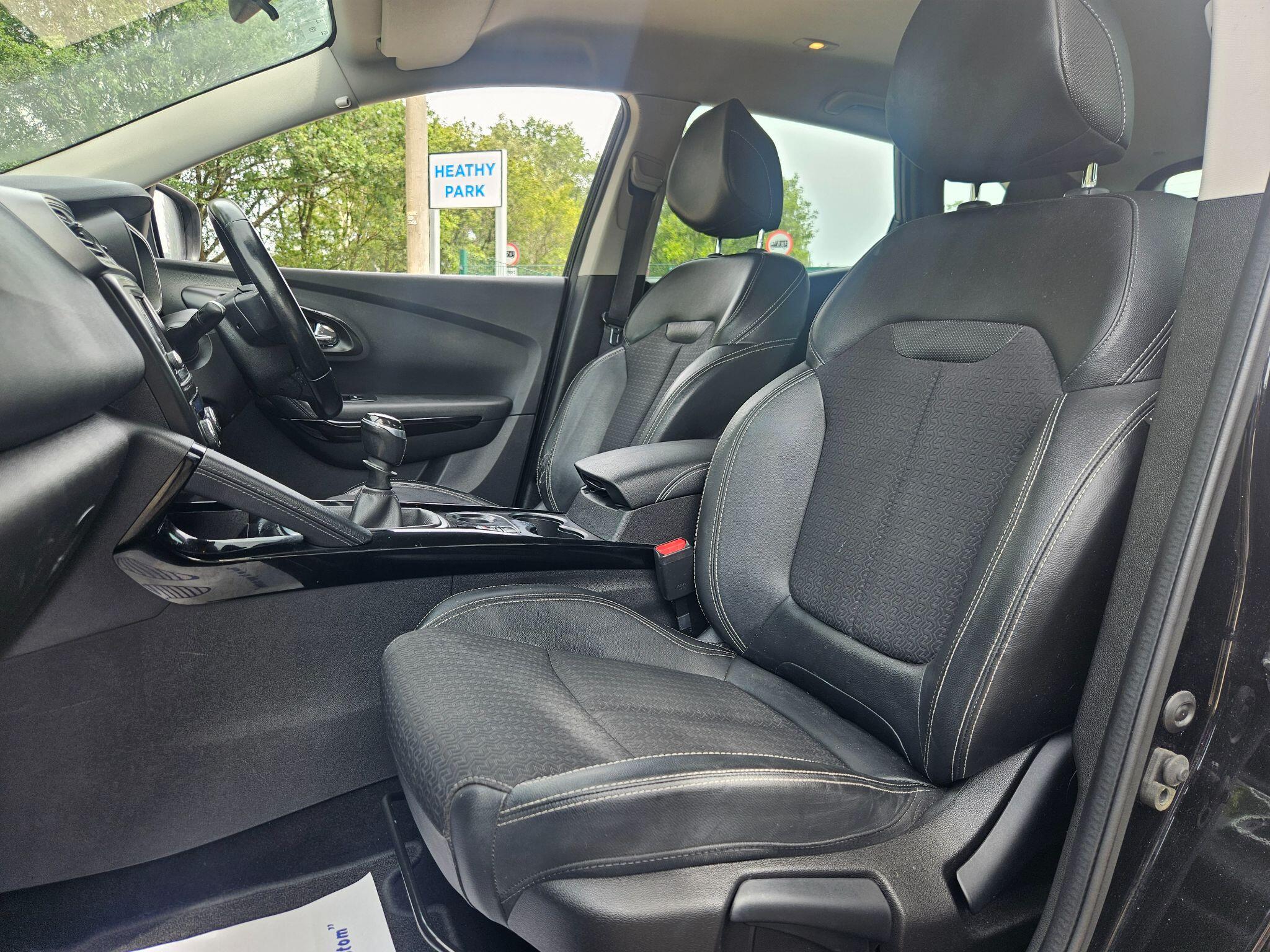 2017 Renault Kadjar image 18