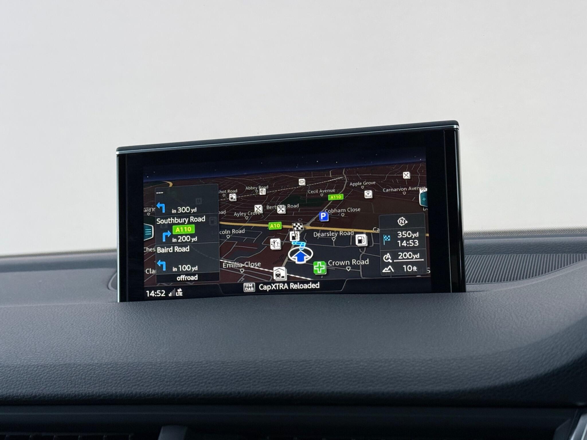 Audi Q7 view 31
