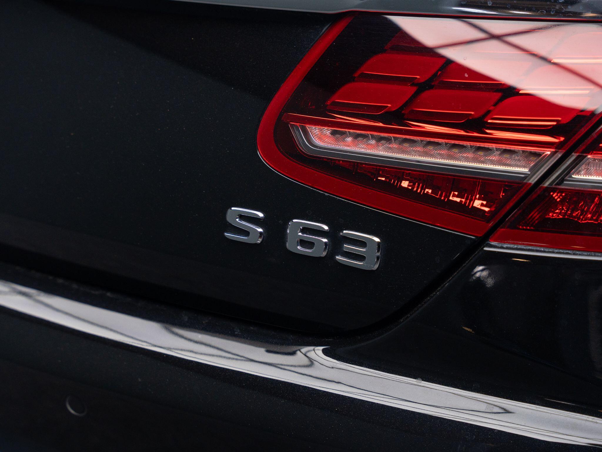 Mercedes-Benz S-Class view 27