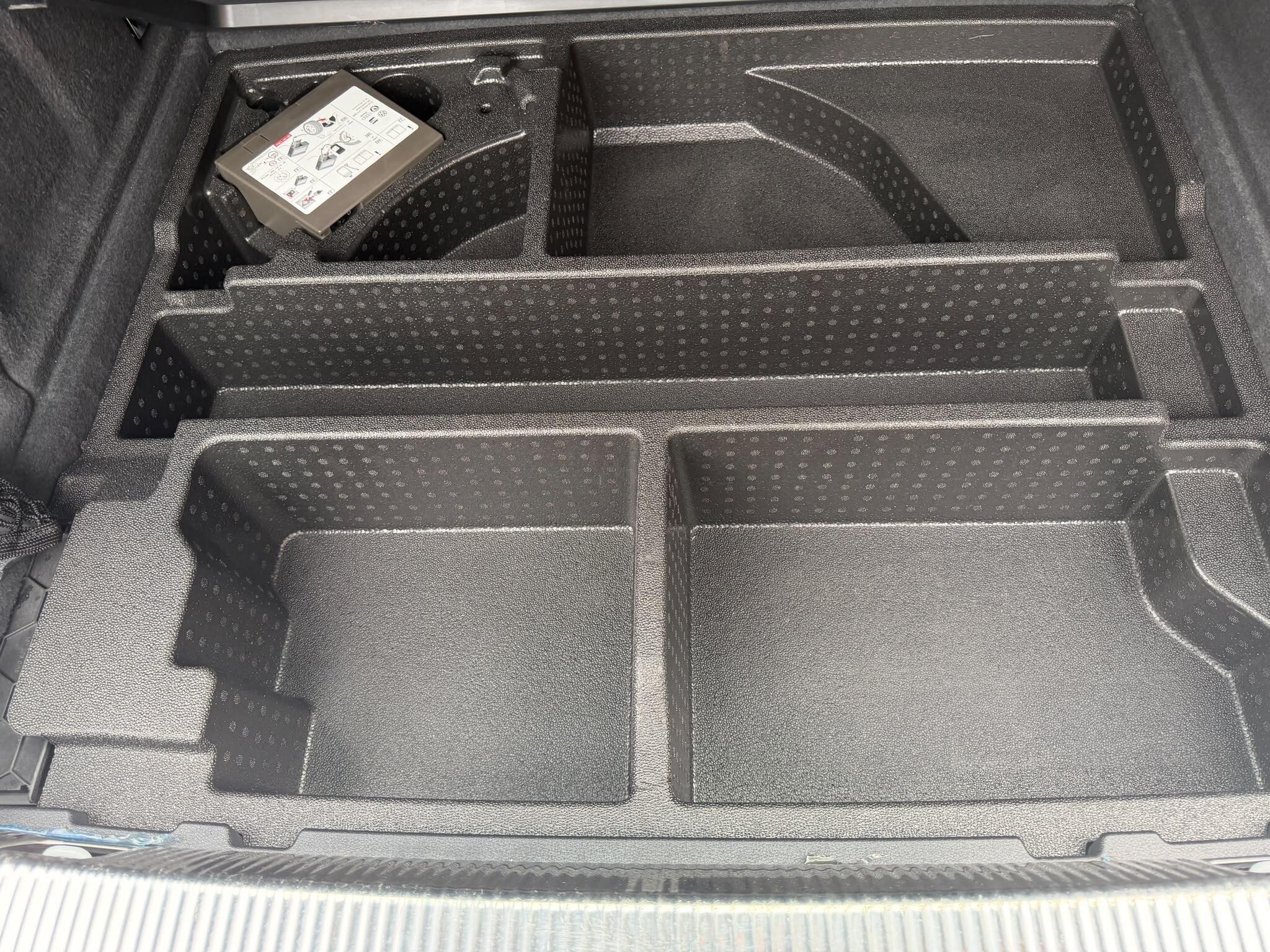 Audi Q3 view 37