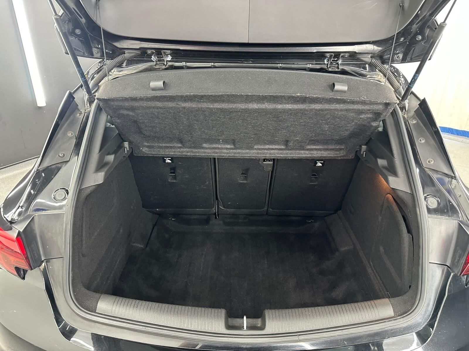 Vauxhall Astra view 13