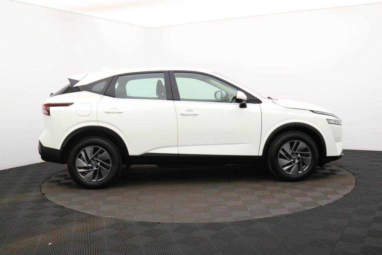 Nissan Qashqai view 2