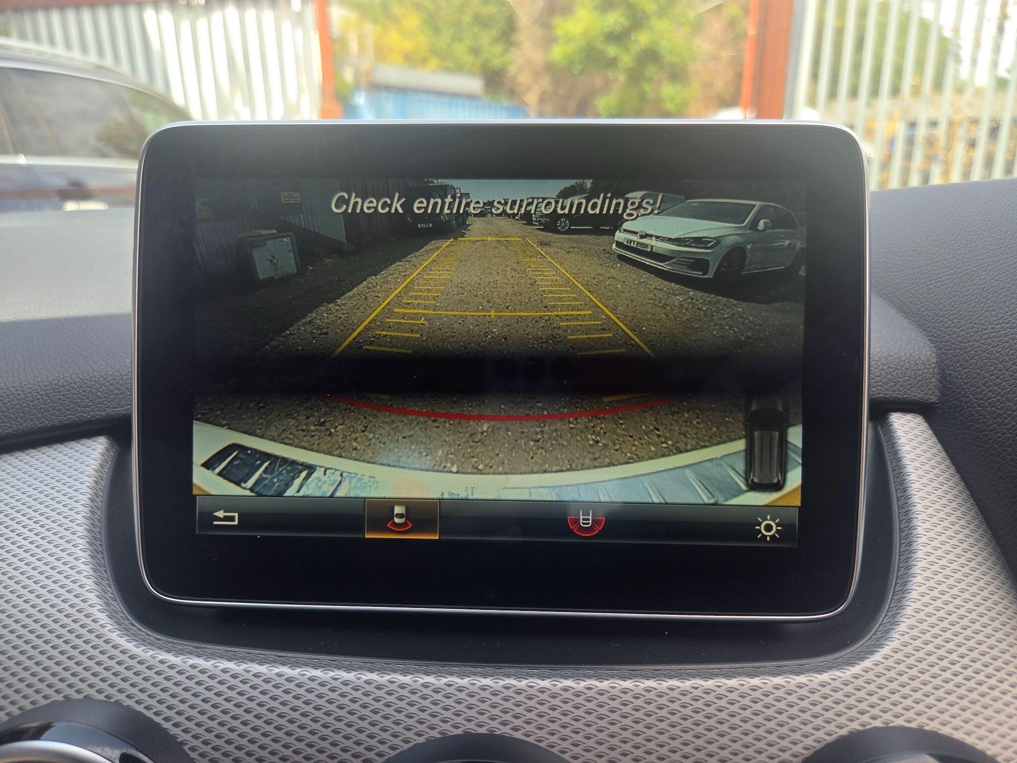 Mercedes-Benz B-Class view 23
