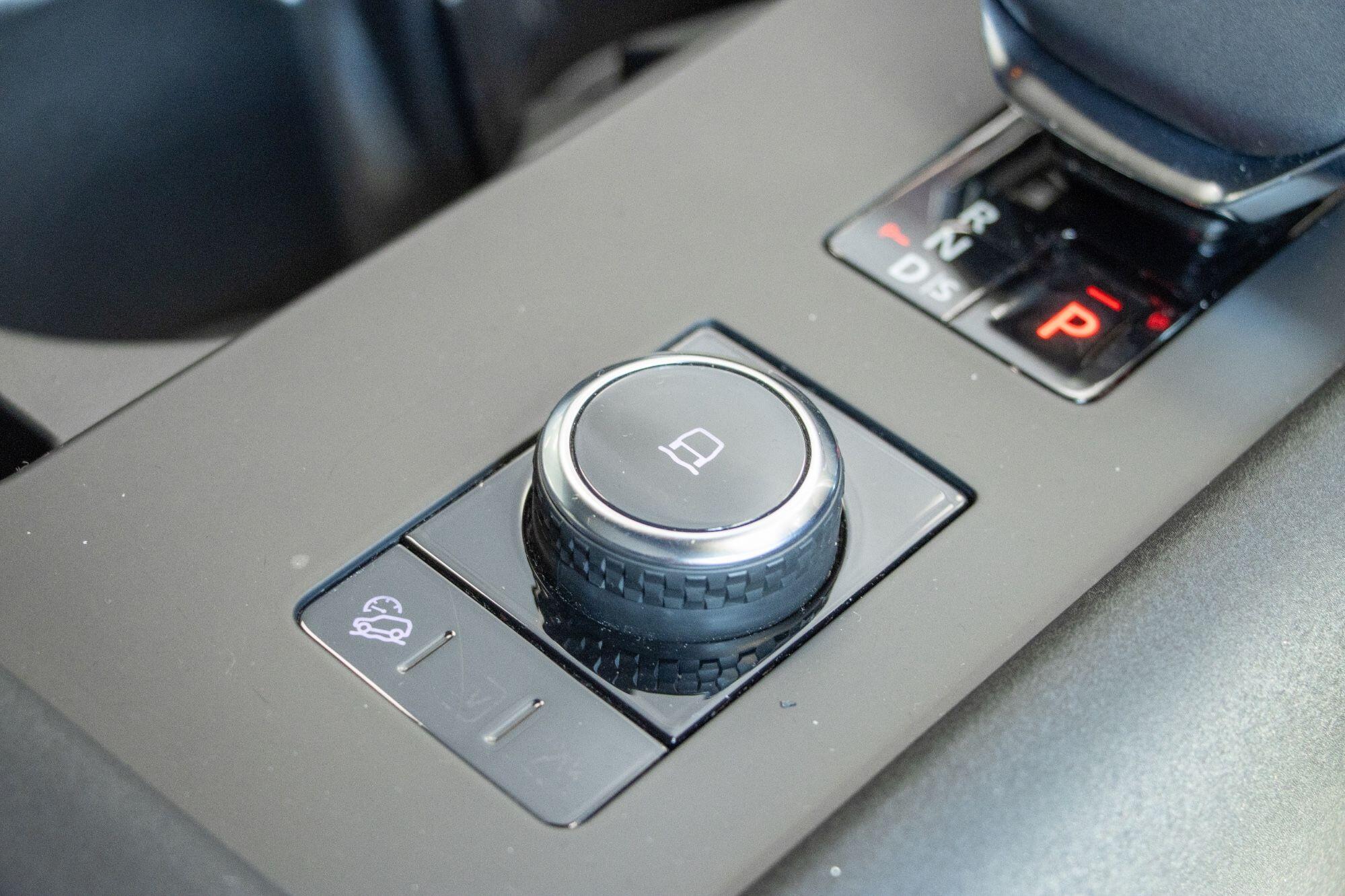 Land Rover Discovery view 41