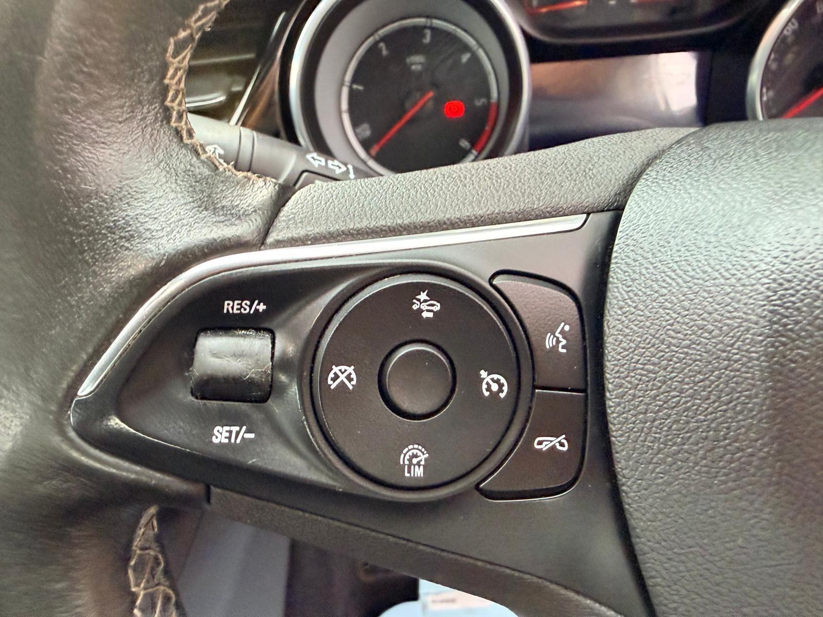 Vauxhall Insignia view 30