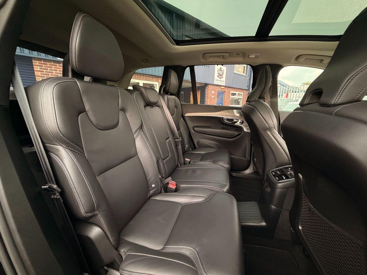 Volvo XC90 view 30