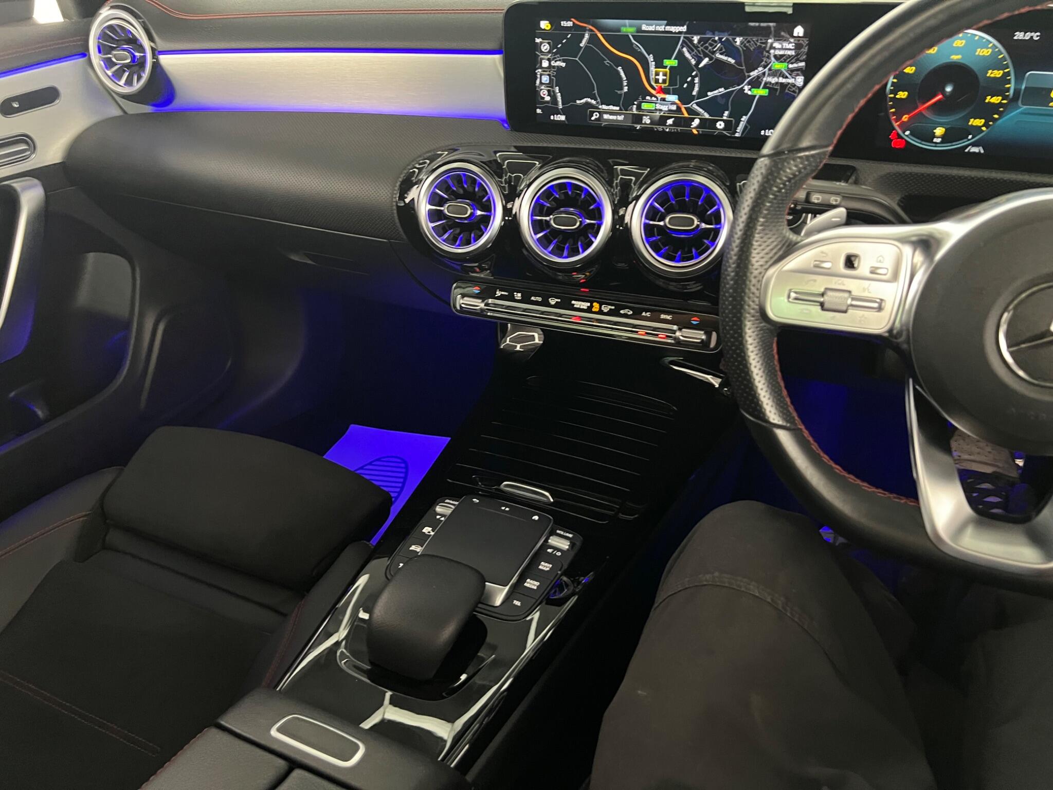 Mercedes-Benz Cla view 22