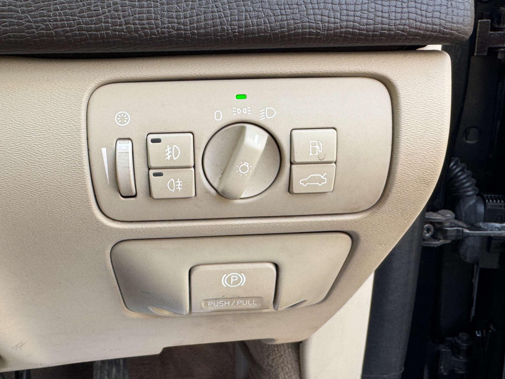 Volvo XC60 view 14