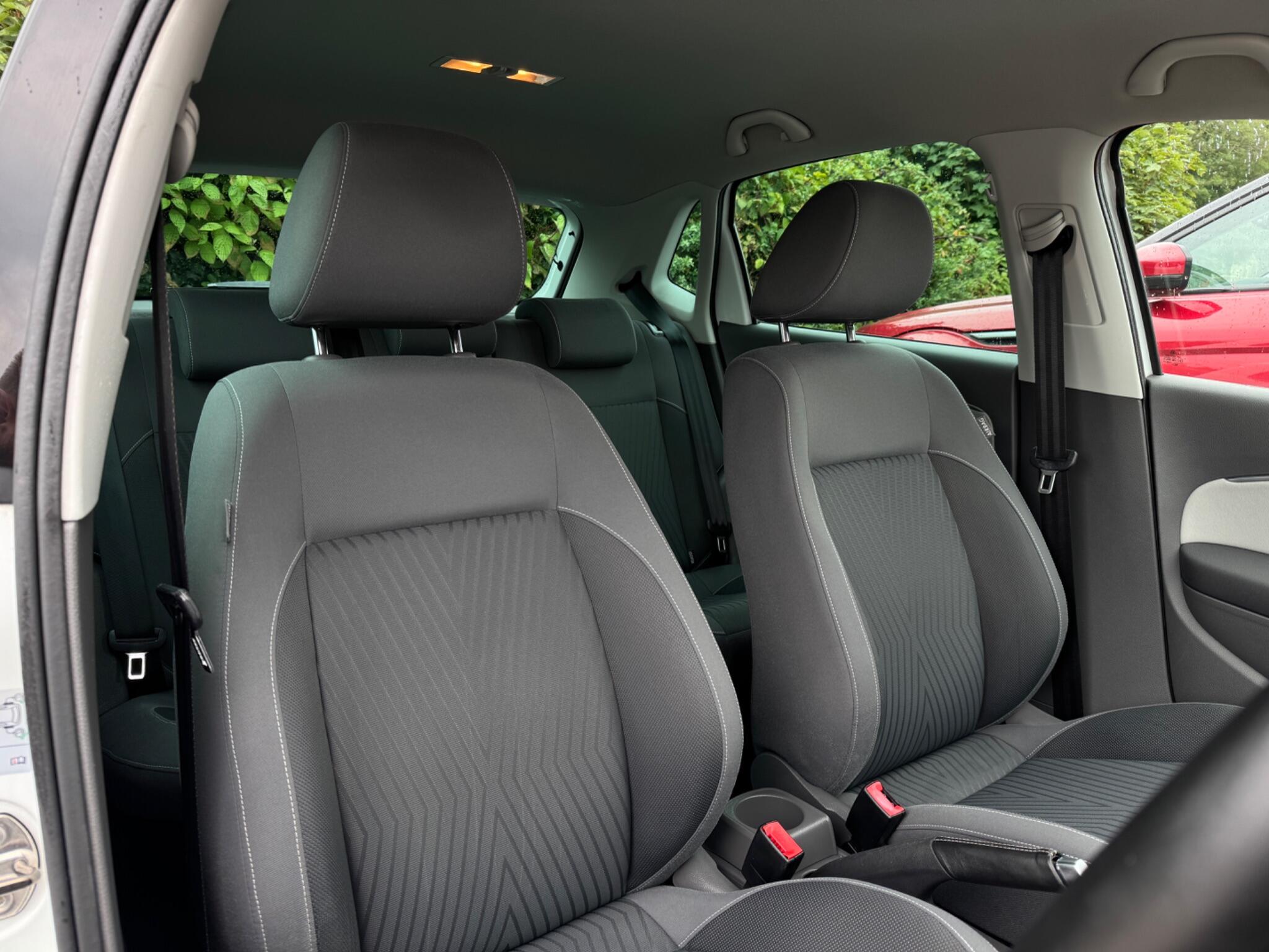 Volkswagen Polo view 17