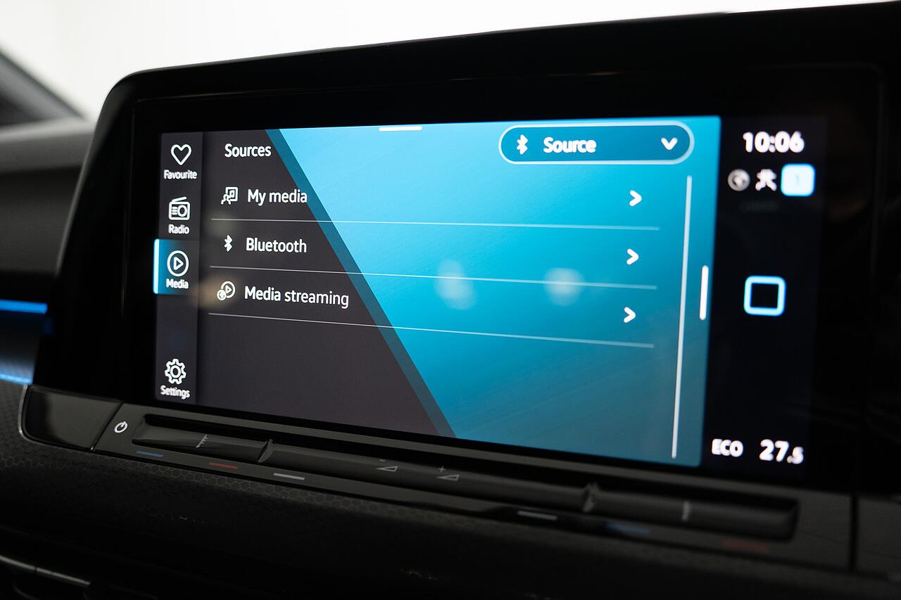 Volkswagen Golf view 12
