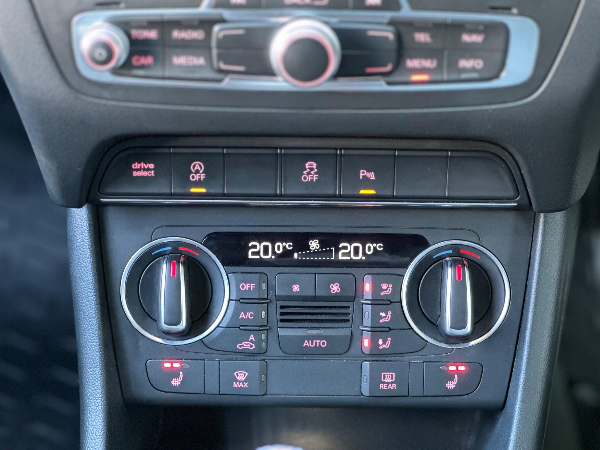 Audi Q3 view 25