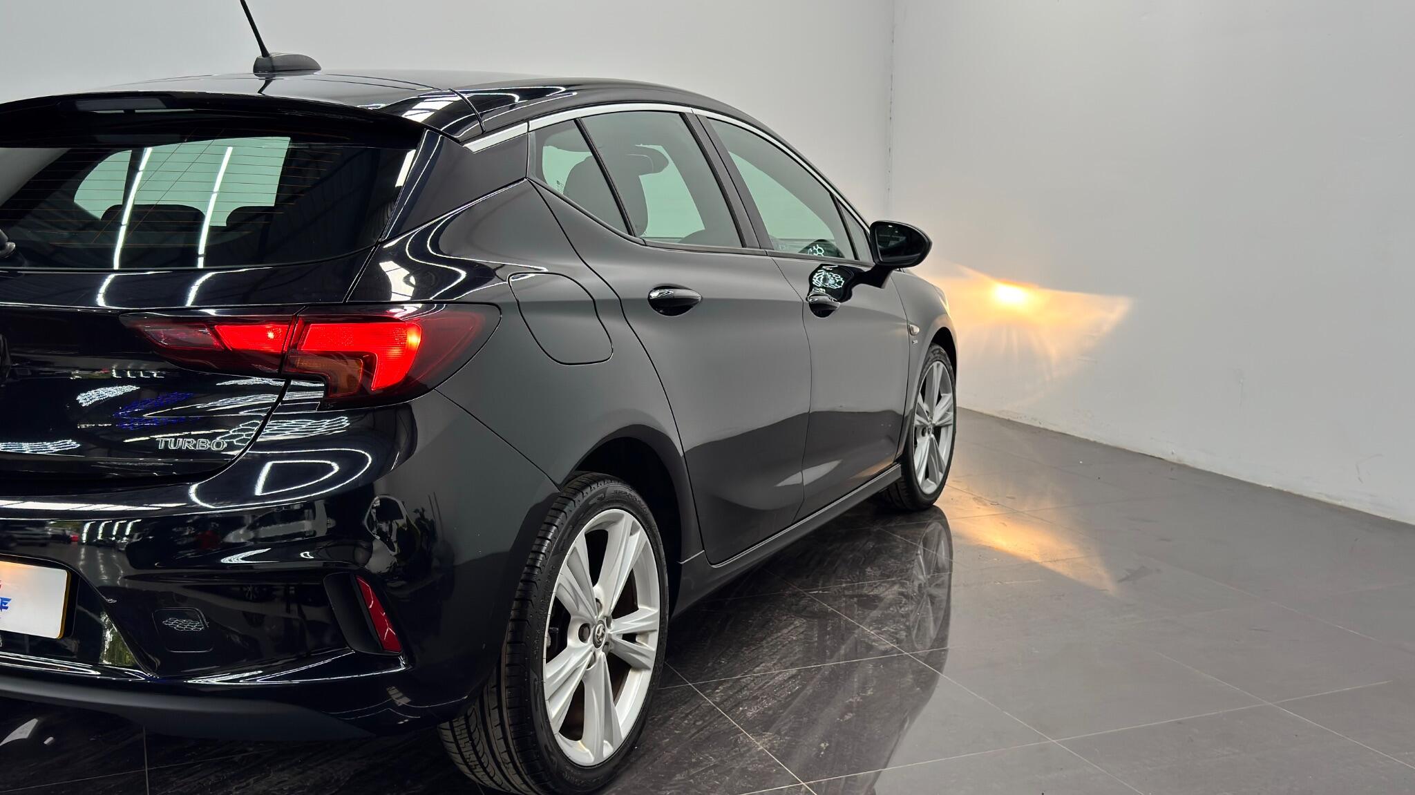 Vauxhall Astra view 35