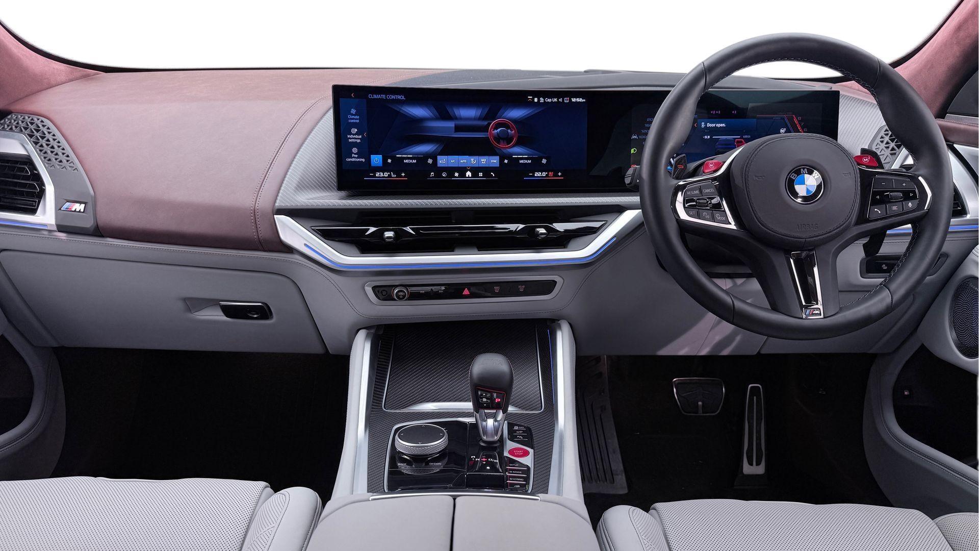 BMW XM view 4