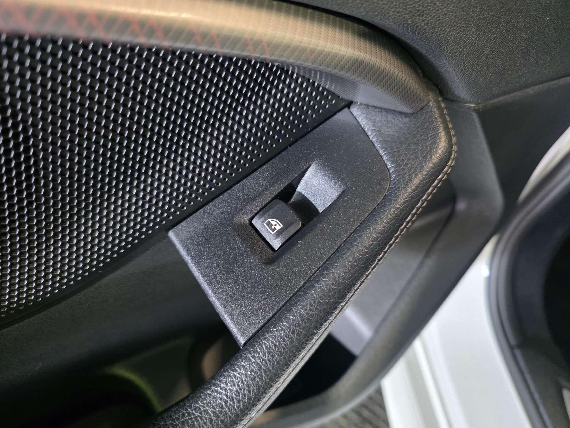 BMW 1 Series view 48