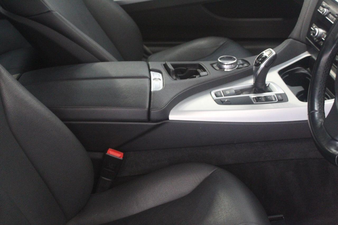 BMW 6 Series view 38