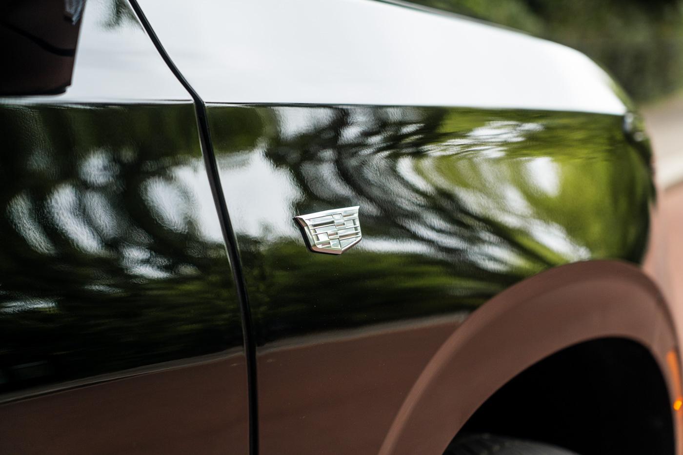 Cadillac Escalade view 22