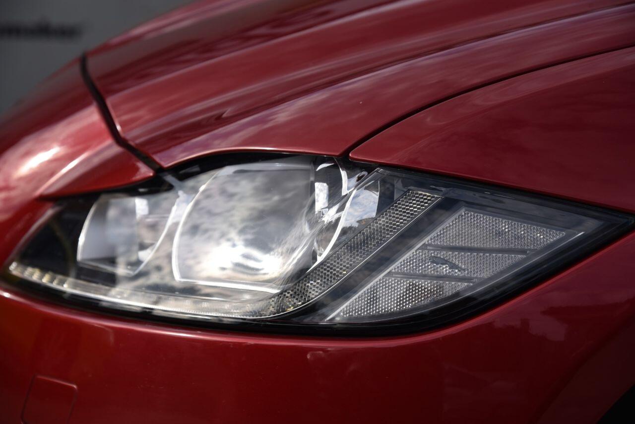 Jaguar XF view 52