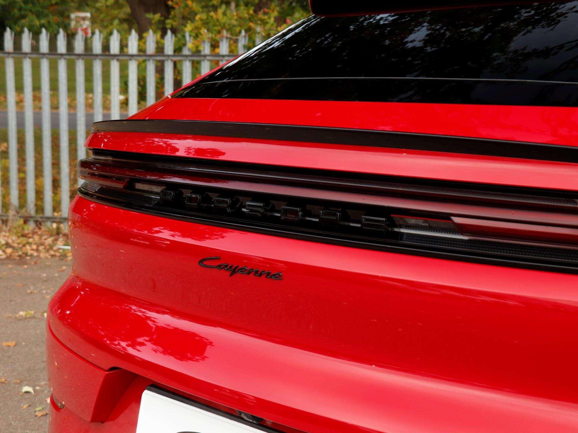 Porsche Cayenne view 27