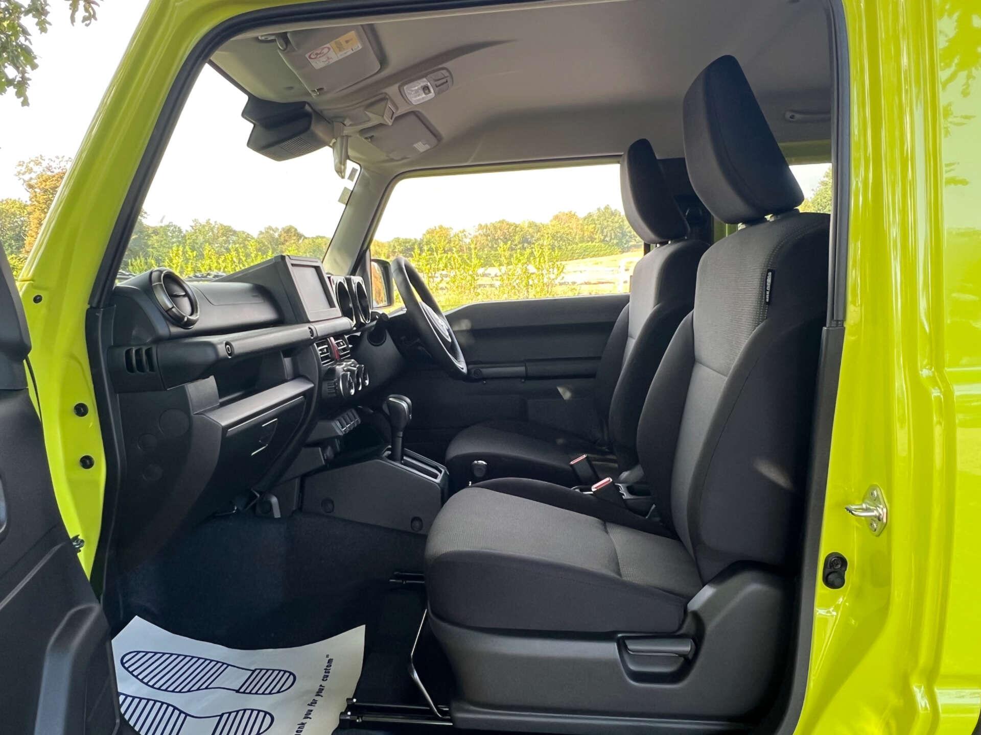 Suzuki Jimny view 28