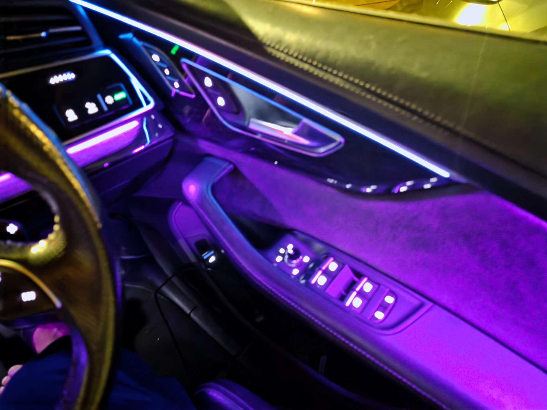 Audi Q8 view 40
