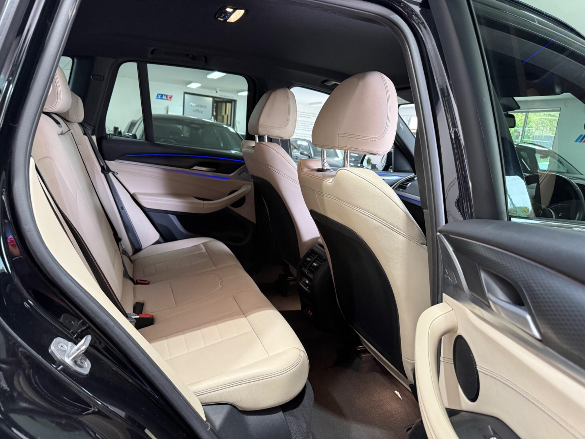 BMW X3 view 29