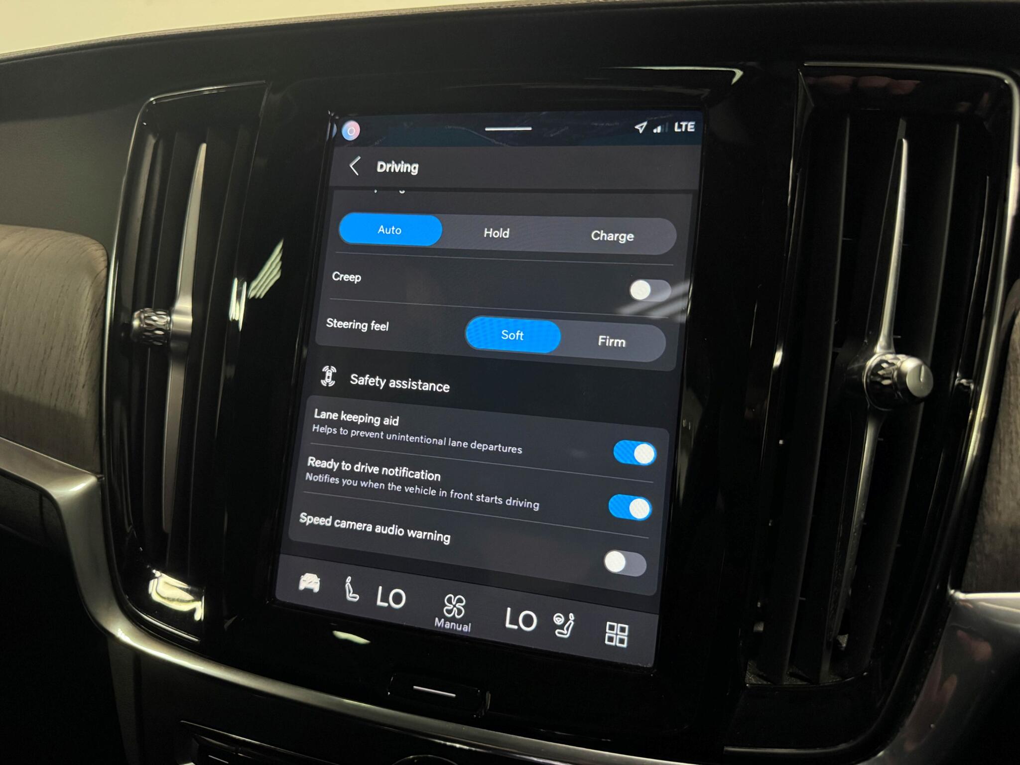 Volvo S90 view 47