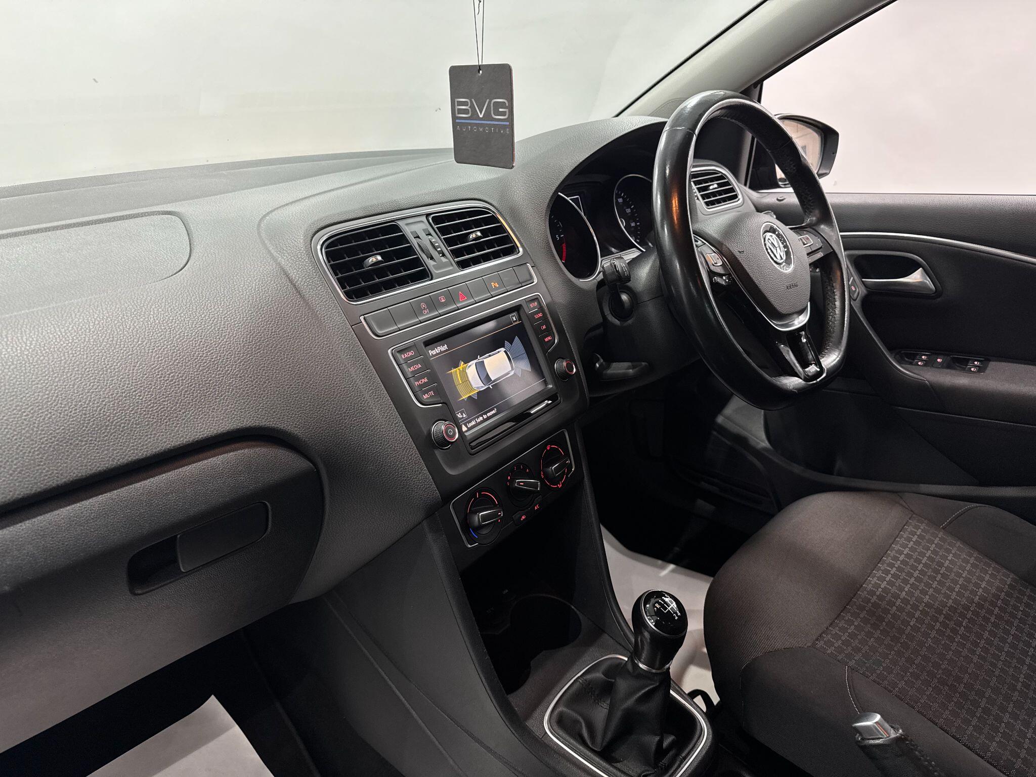 Volkswagen Polo view 51